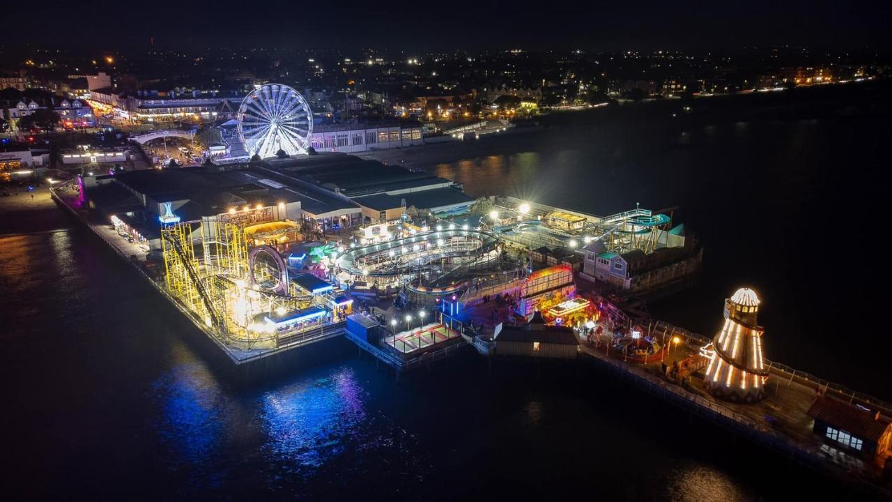 Beach Palace Clacton-on-Sea Exterior foto